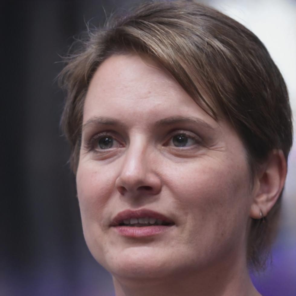 Elena Petrov, Smart Contract Developer